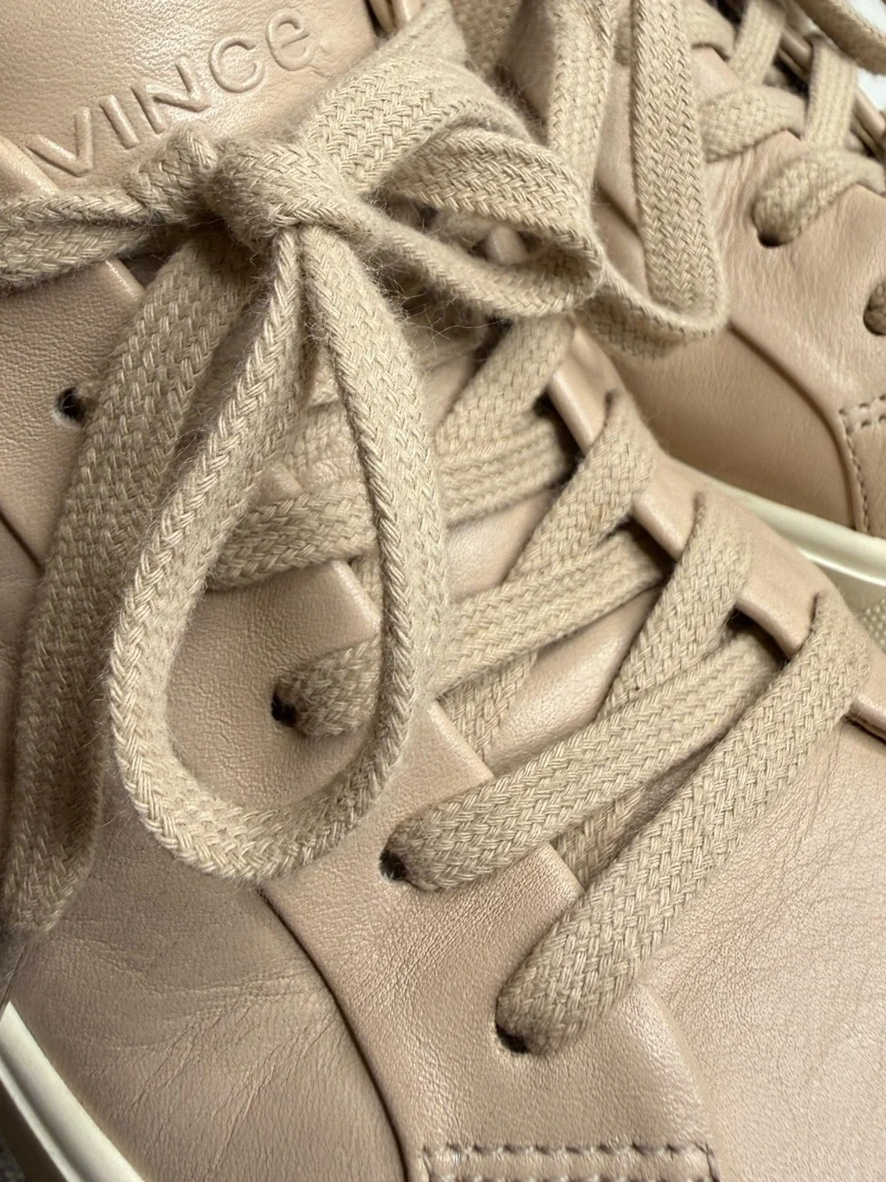 Vince clean leather